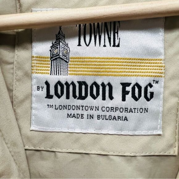 London Fog Vintage Tan Utility Grandma Raincoat with Blue Collar - Picture 9 of 12